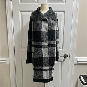 Max Sport women’s Plaid Black Gray Sweater Coat jacket size medium M
